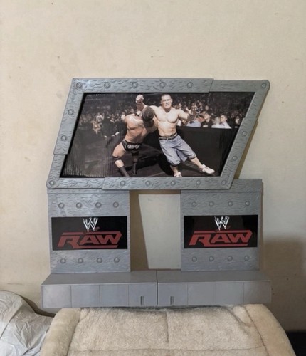 Wwe raw stage - wwe,