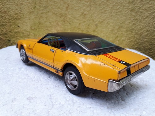 Blechauto oldsmobile toronado - blechauto,