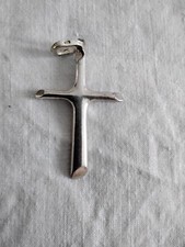 Ciondolo crocifisso stilizzato