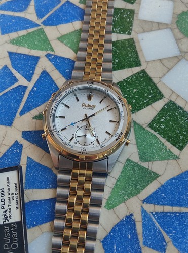 Vintage quartz watch pulsar - vintage,