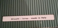 Targhetta OLIVETTI Lettera 22 "Olivetti Ivrea Made In Italy"