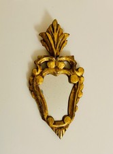 Piccolo specchio da parete in