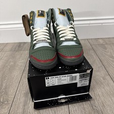 Nuove scarpe da ginnastica