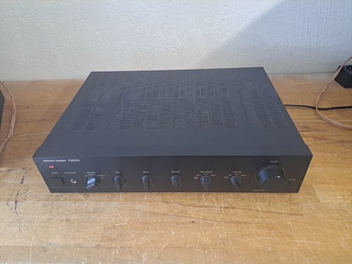 Amplificatore stereo integrato