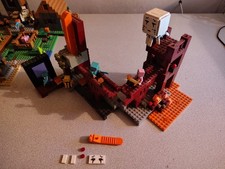 LEGO Minecraft 21122 "The