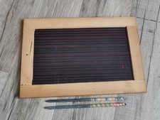 Vecchia piccola lavagna scuola