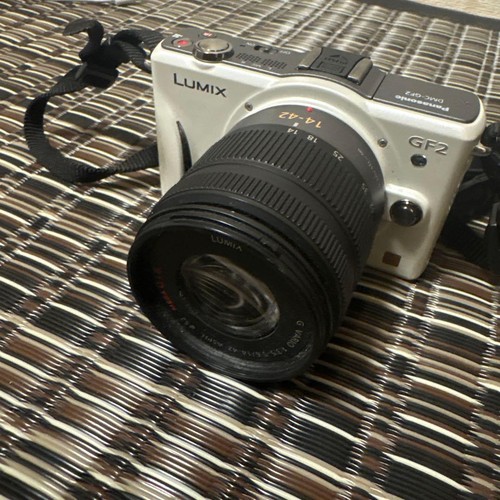 Panasonic lumix gf2 42 - lumix,
