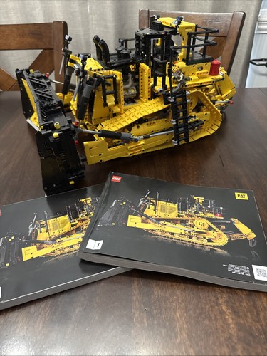 Lego technic bulldozer cat - bulldozer,