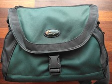 Lowepro Borsa Borsa da corriere Nova AW200 II nera per DSLR