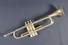 Tromba Yamaha YTR-1310 con