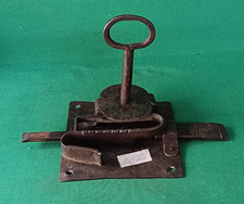 ANTICA SERRATURA PRIMI 800 FERRO BATTUTO E FORGIATO CON CHIAVE ORIGINALE. CV25