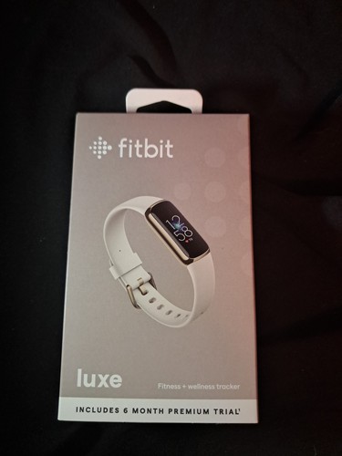 Fitbit smart watch luxe - fitbit,