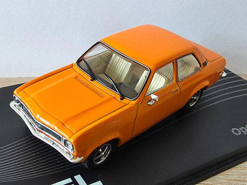 Agostini 43 opel - (7295),