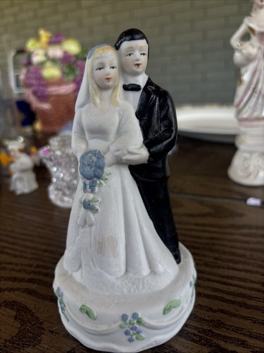 Statuina ceramica sposi
