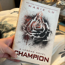 Champion by Marie Lu (2014