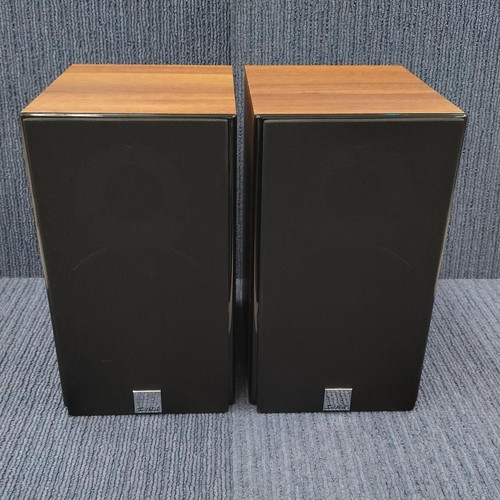Dali bookshelf speakers - dali,
