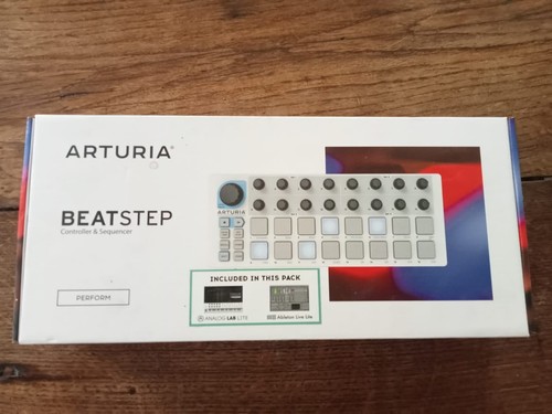 Arturia beatstep sequencer - arturia,