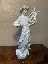 Lladró Porcelain Figurine