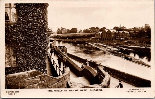 The walls bridge - the, at