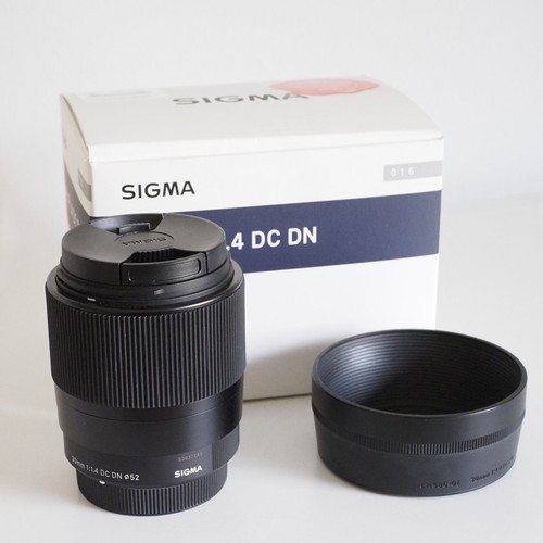 Sigma 30mm dc dn - 30mm, f/1.4
