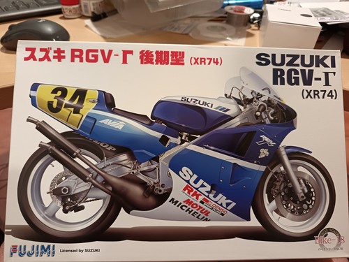 Suzuki rgv fujimi - -,
