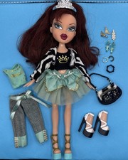 Bambola BRATZ Princess Roxxi MGA con accessori vestiti gioielli originale rara