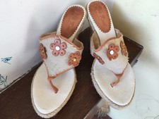 Sandali infradito con zeppa n. 39