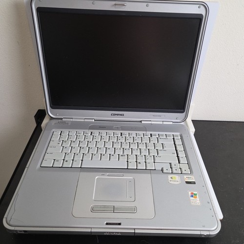 Compaq presario r3000 - compaq, intel