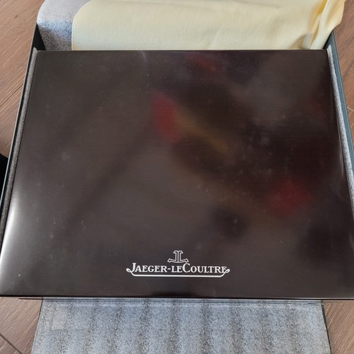 Jaeger lecoultre wooden box - jaeger-lecoultre,