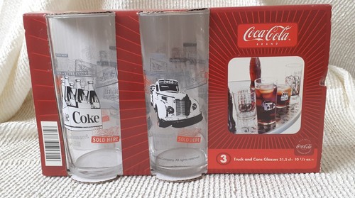 Tre bicchieri coca cola - tre,