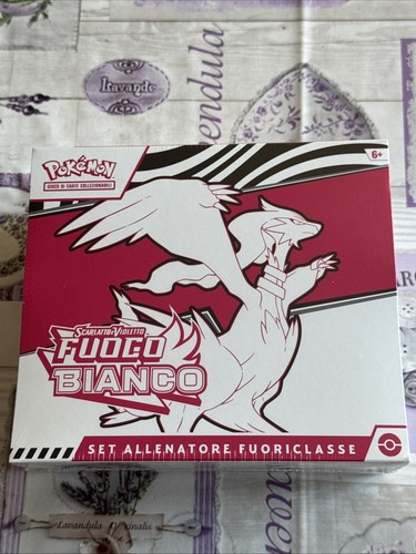 Pokémon etb fuoco bianco set - bianco,