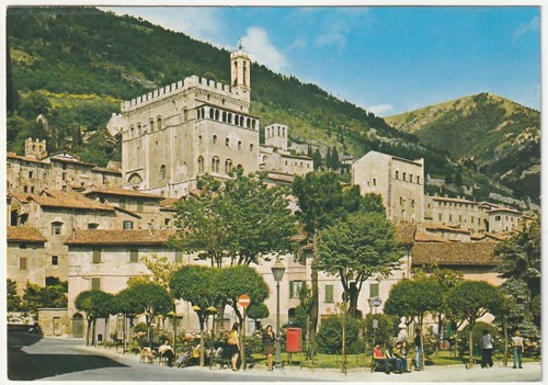 Gubbio perugia piazza - piazza, 40