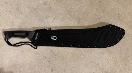 Gerber machete and case - 24",