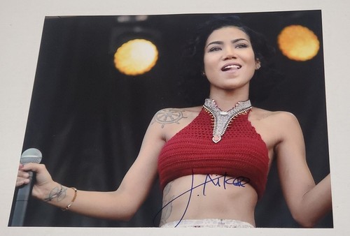 Jhene aiko foto 10 firmata - jhene,