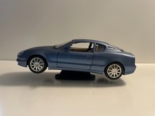Burago 1998 blu Maserati 3200