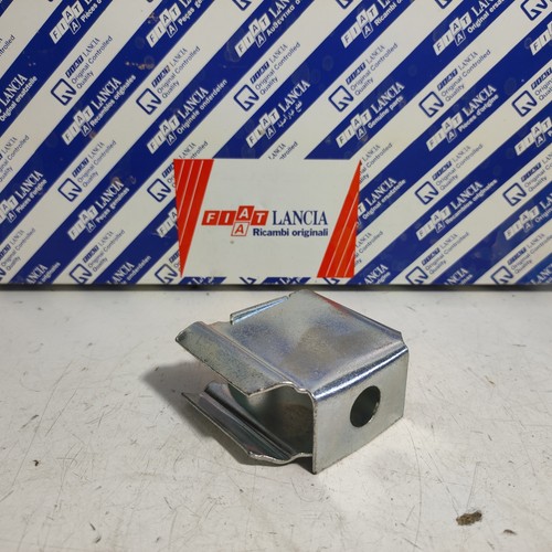Staffa paraurti fiat 500 - paraurti,