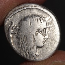 Artemide Denario 48 a.C. Antica Repubblica Romana Moneta Argento Ostilio Saserna Roma