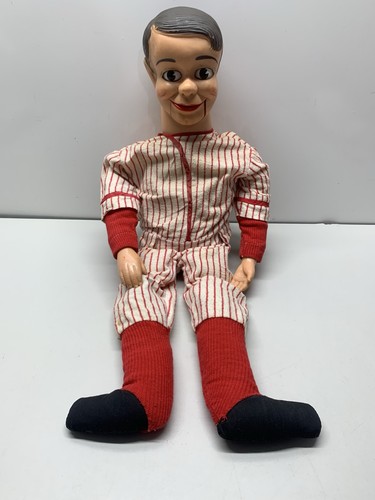 Bambola manichino ventriloquo