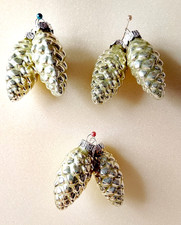 set 6 palline di Natale a forma di pigna argentata lucida anni 70