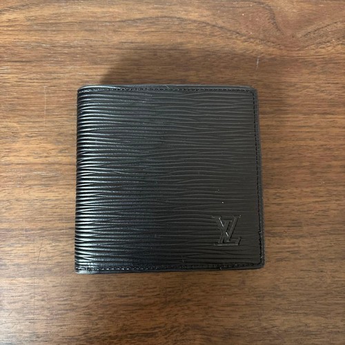 Louis vuitton folded - louis, wallet