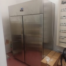 ATTREZZATURA DA CUCINA PER RISTORAZIONE