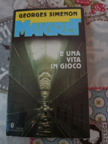 Simenon maigret e una - .simenon,,