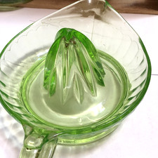 Vintage Federal Depression GreenGlass uranio spremiagrumi/spremiagrumi manico ad anello