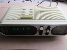 vecchia radiosveglia vintage SANGEAN modello SG 1030 elettrica radio sveglia da