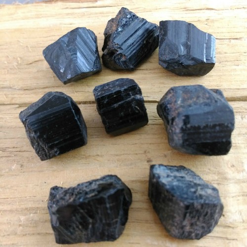 Tormalina nera grezza - tormalina,