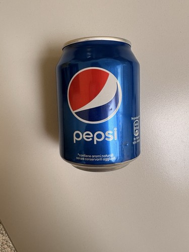 Lattina pepsi sigillata vuota - lattina,