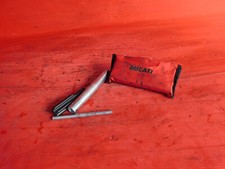 KIT ATTREZZI DUCATI MONSTER 695 2006 2008 P5 695A2 MARY 676