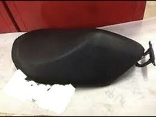 Jetforce 50 c-tech 2005 2006 2007 sella SEDILE ATTACCO GANCIO JET FORCE peugeot