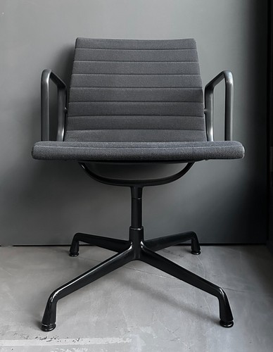 Vitra 104 aluminium - ea,