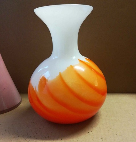 Vaso vetro bianco - vetro, dipinto